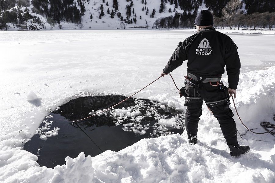 Curso de Buceo Bajo Hielo y Traje Seco