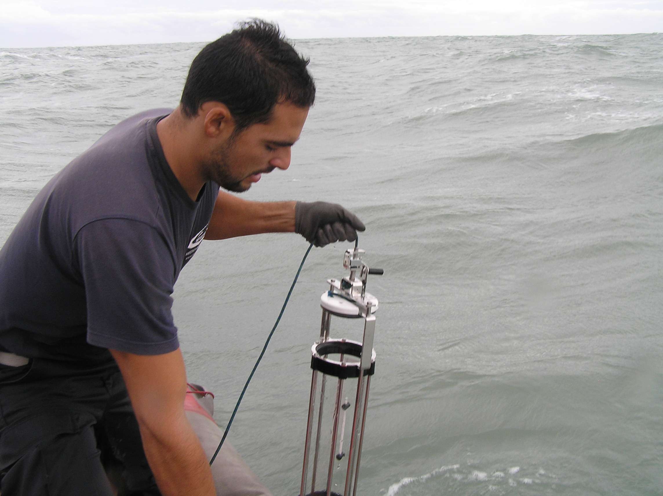 Buceo-cientifico.-Muestreo-de-agua Buceo-cientifico.-Muestreo-de-agua